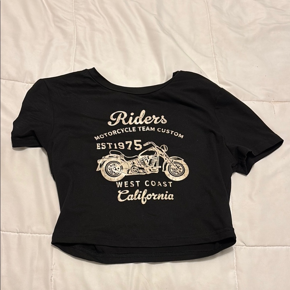 SHEIN Black Crop Top Graphic Design